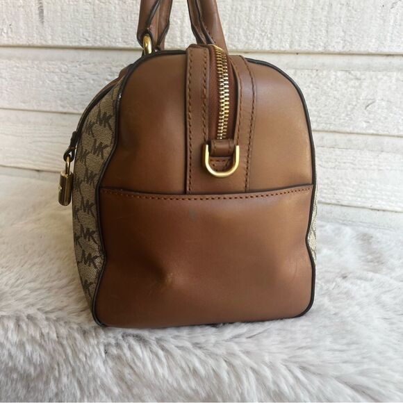 MICHAEL KORS Medium Mercer Heritage Duffle Boston Speedy Monogram Tote Bag - Picture 5 of 12